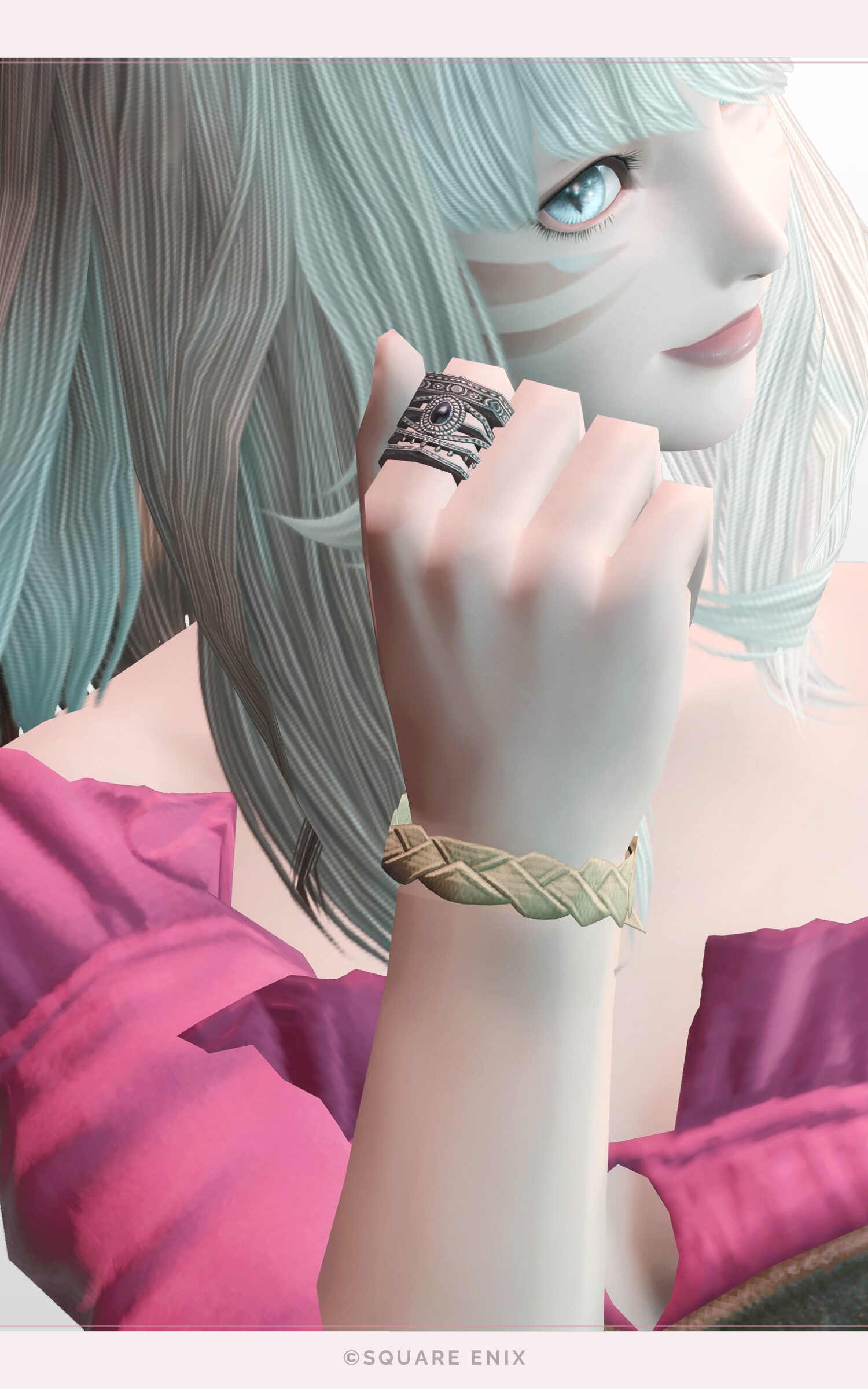 手や指にカメラを寄せた画像